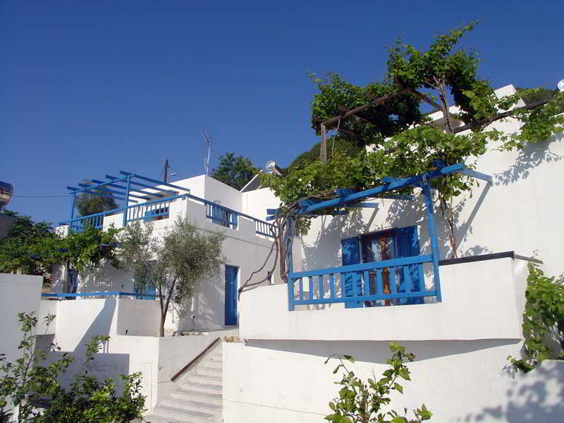 Agnanti Hotel Adamantas  Exterior photo